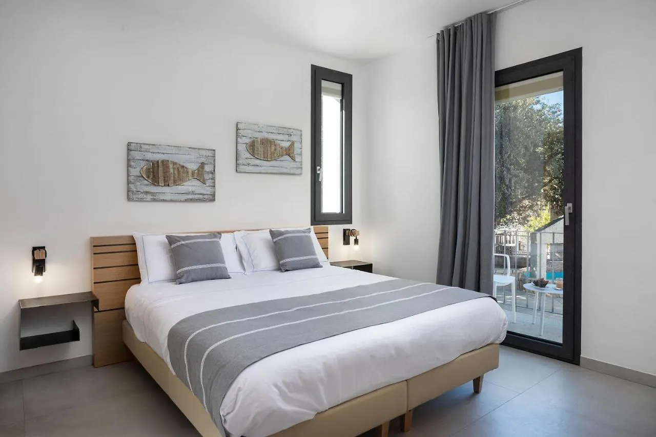 4 Hotel Centrali vicino alle Tombe dei Giganti Coddu Vecchiu